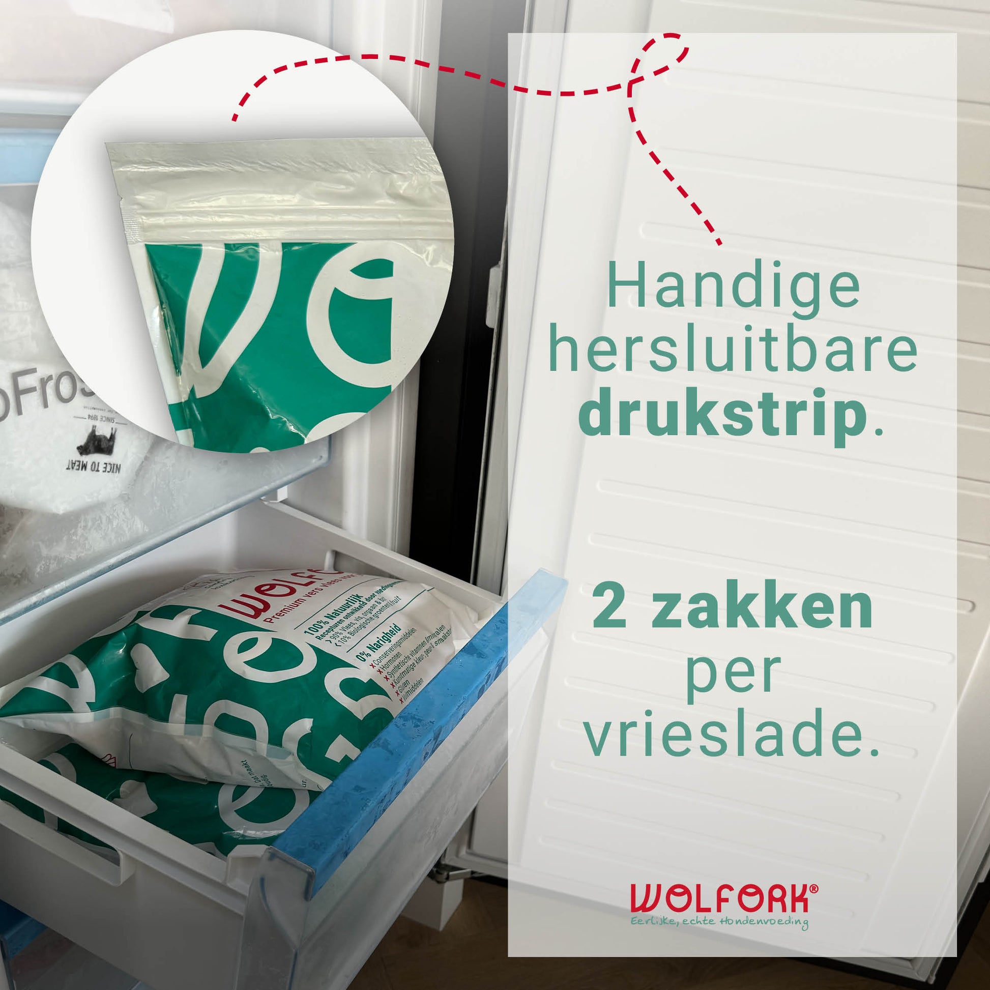 2 zakken Wolfork hondenvoeding met hersluitbare strip in een vrieslade.